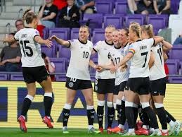 官方：拜仁中场帕利尼亚租借加盟热刺，含2500万欧买断条款